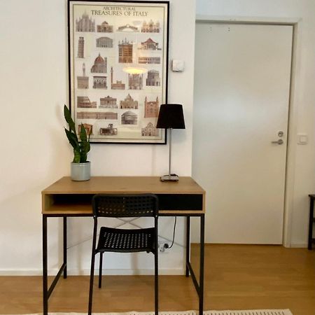 Tranquil Studio Near Nature, Free Parking& Wifi Helsinki Exterior photo